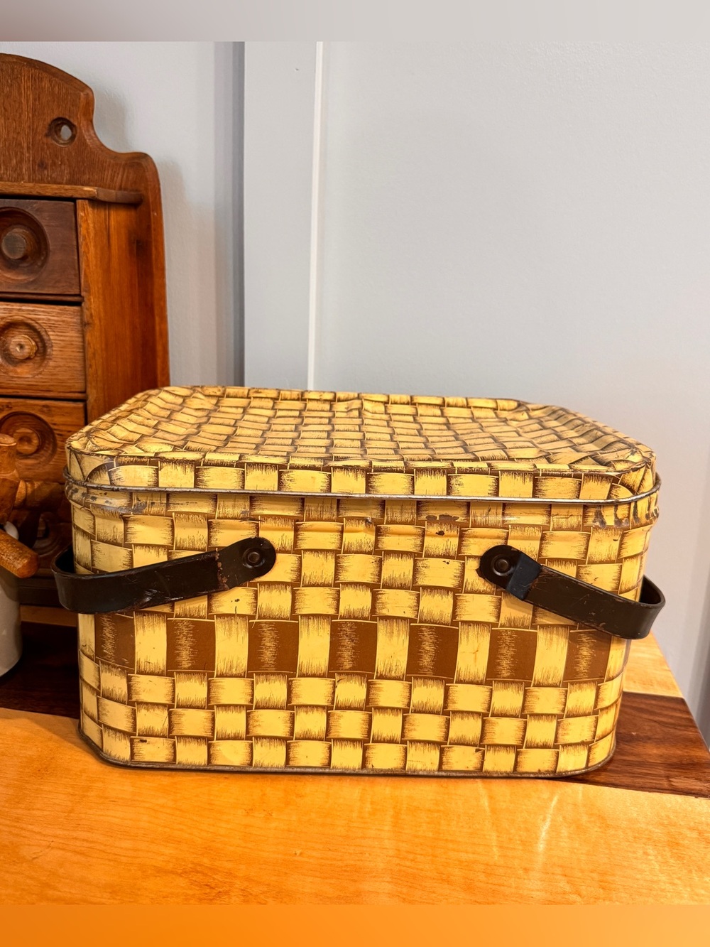 1950’s Wicker Painted Tin Picnic Basket